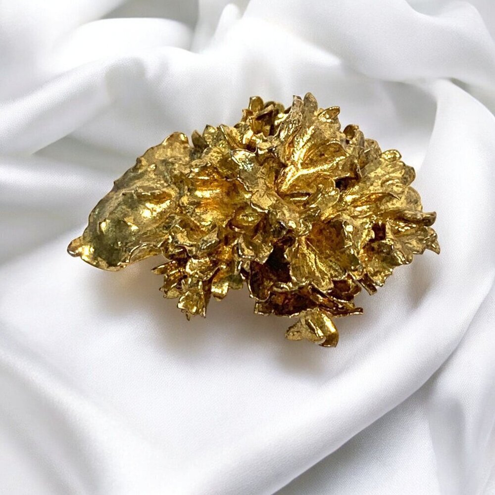 Vintage Mid Century Brutalist Gold Tone Fur Clip Sculptural Dress Clip 1950-60's